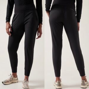 Athleta Venice jogger in‎ black womens petite size L